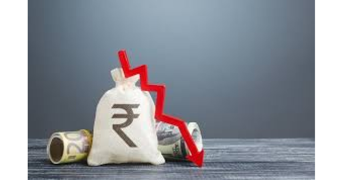 कमजोर रुपया बढ़ाएगा आम आदमी की टेंशन! जानिए क्या पड़ेगा असर