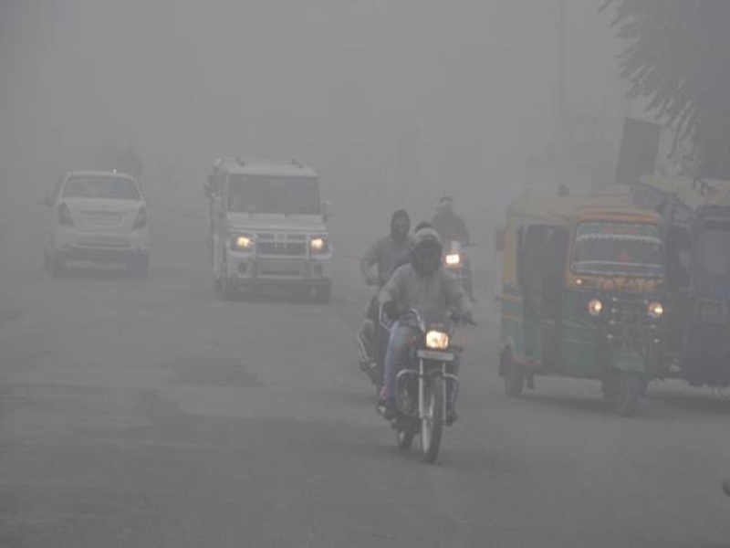 दिल्ली से बिहार तक शीतलहर का प्रहार, दक्षिण भारत में ‘दितवाह’ का कहर! चेन्नई में रेड अलर्ट जारी