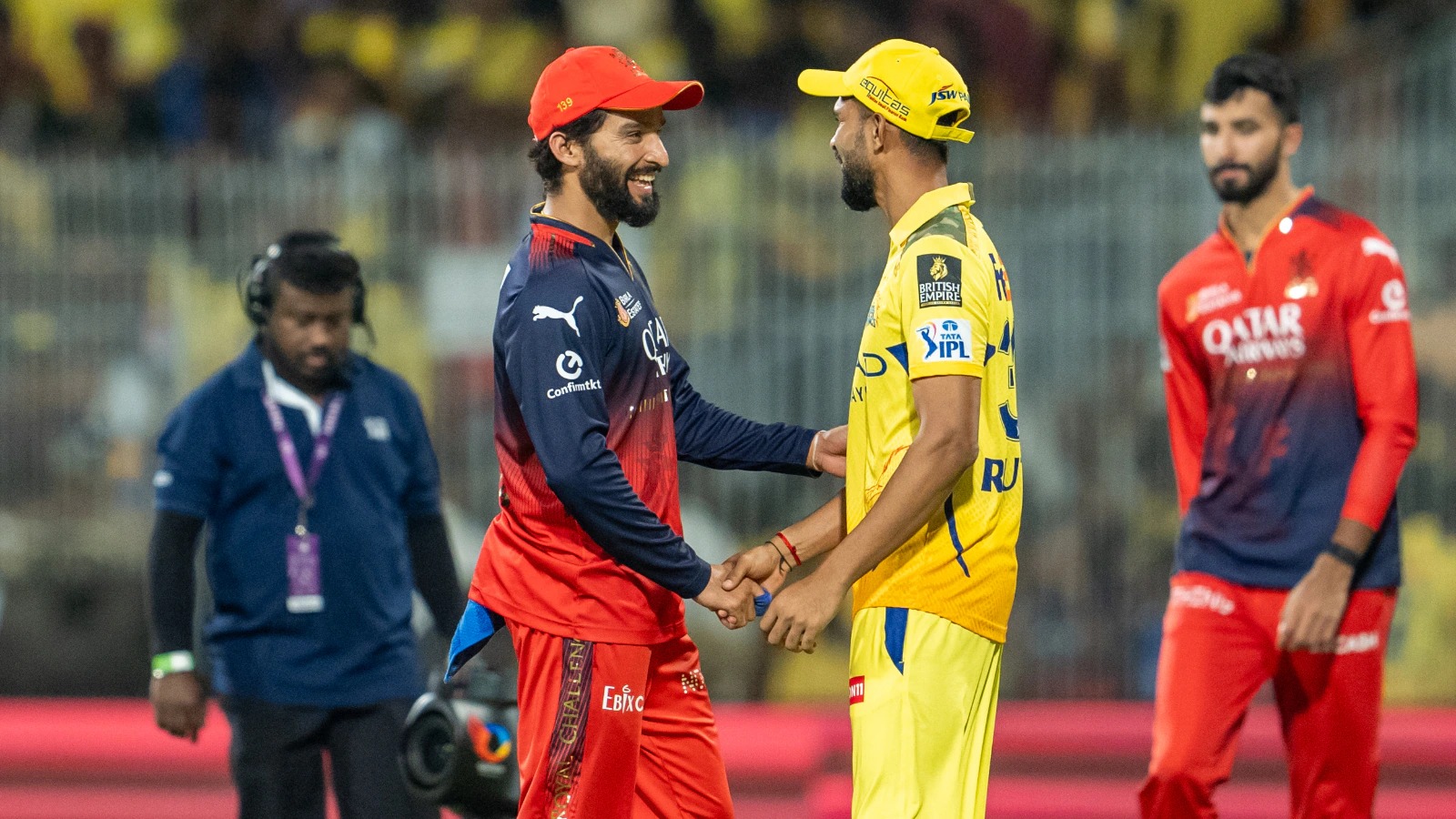 रजत पाटीदार का तूफान: चेन्नई सुपर किंग्स के लिए बने सिरदर्द, तोड़ा सचिन तेंदुलकर का बड़ा रिकॉर्ड